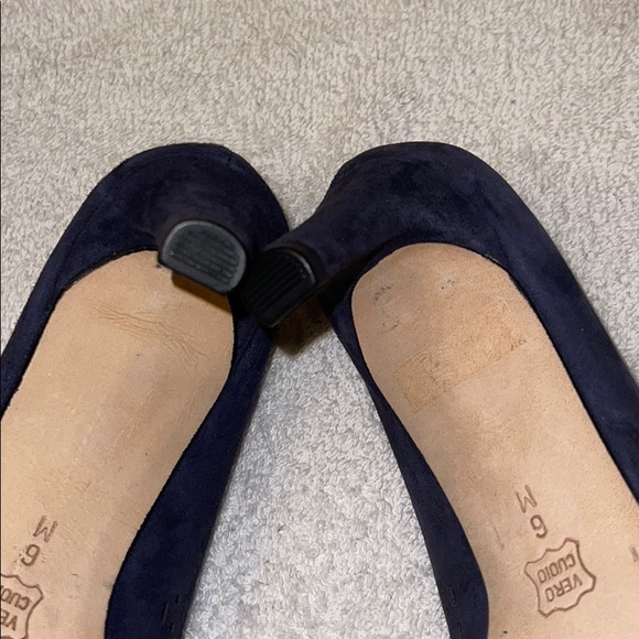 Vaneli Navy Suede 3 inch Round Toe Pumps. - Picture 3 of 8